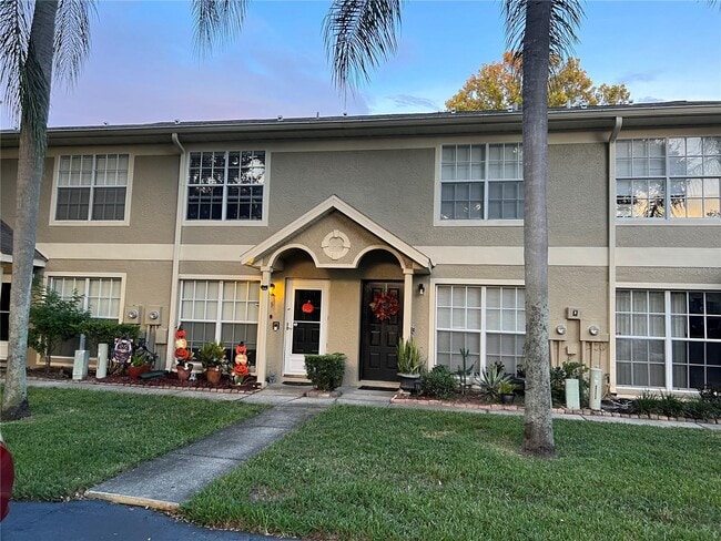 Building Photo - 2879 Thaxton Dr