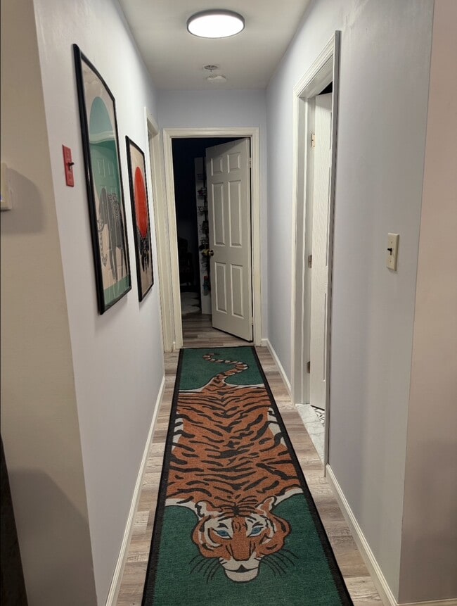 Foto del edificio - 306 Sharon Garden Ct