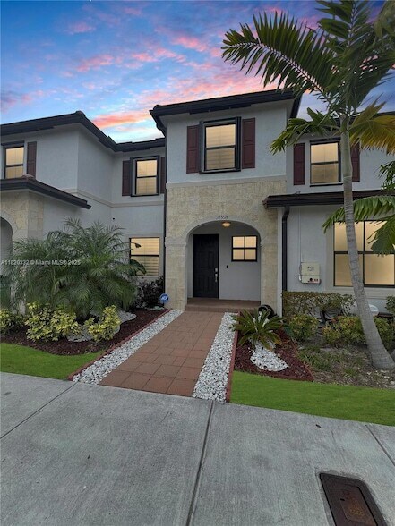 Foto principal - 10598 W 32nd Ln