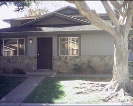 Building Photo - 2625 Sextant Ave
