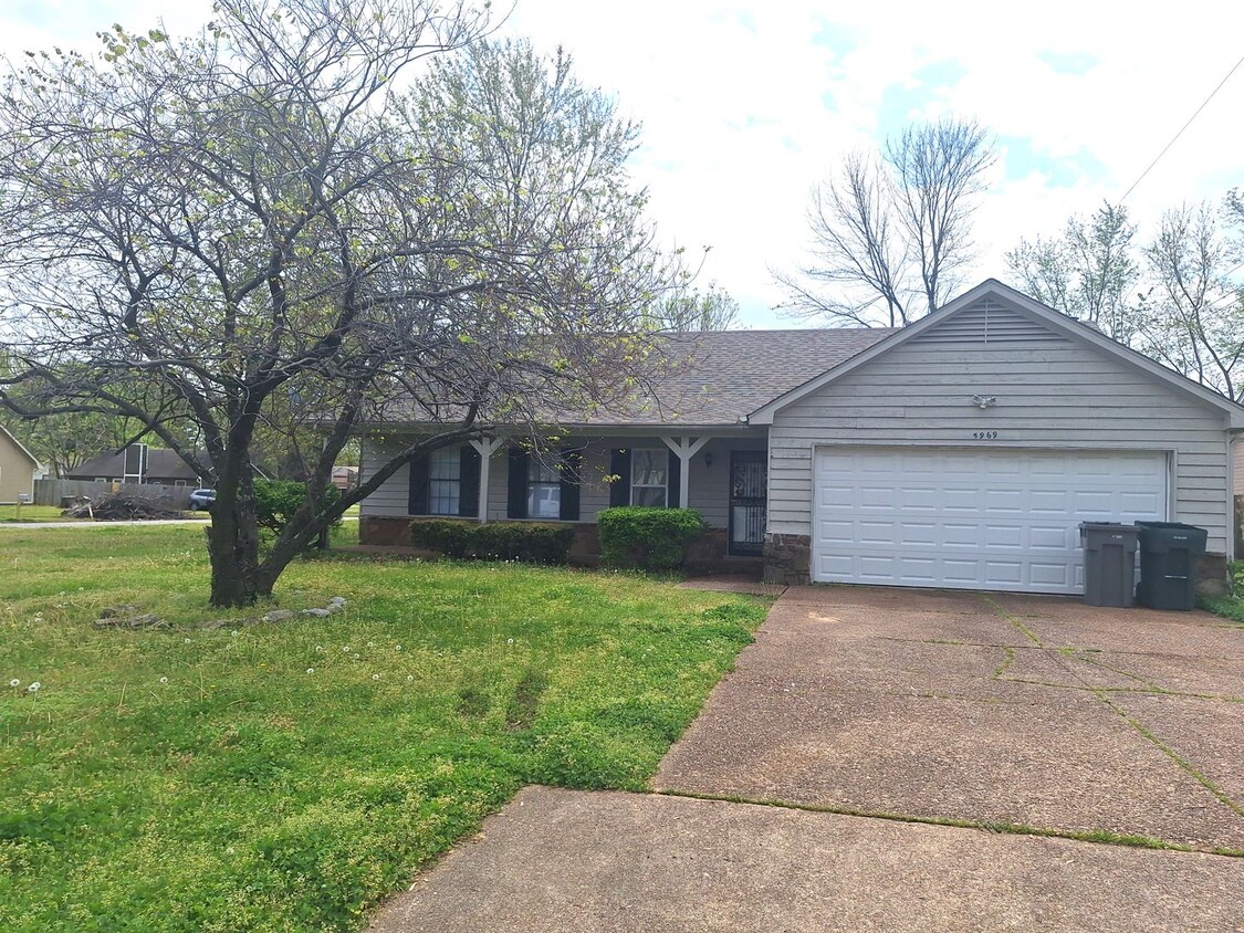 Newly Renovated Home in Hickory Hill - House Rental in Memphis, TN ...