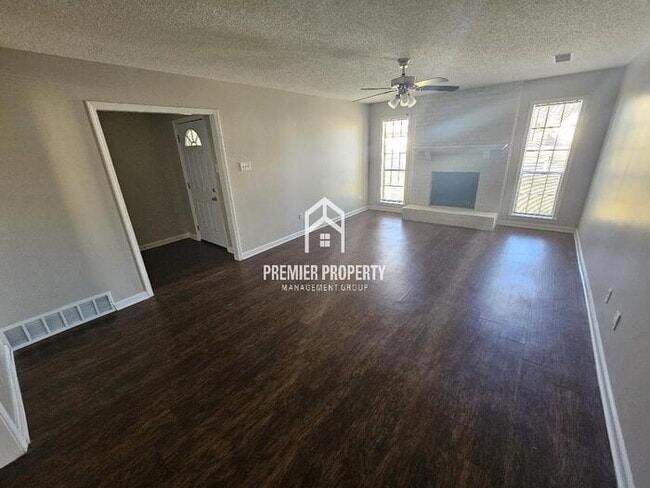 Building Photo - 3764 Kennings Dr