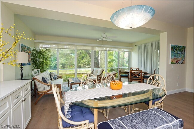 Foto del edificio - 4451 Riverwatch Dr