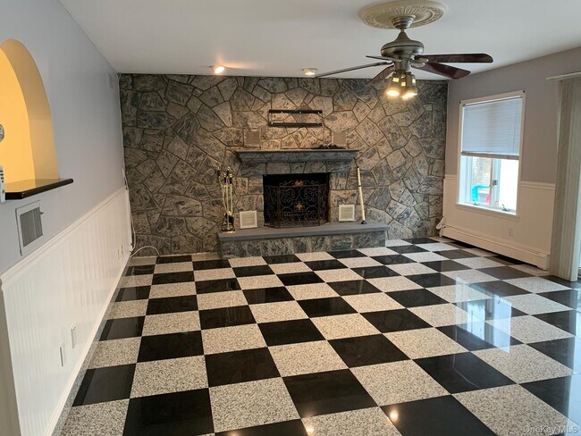 Foto del edificio - 46 Glen Rd
