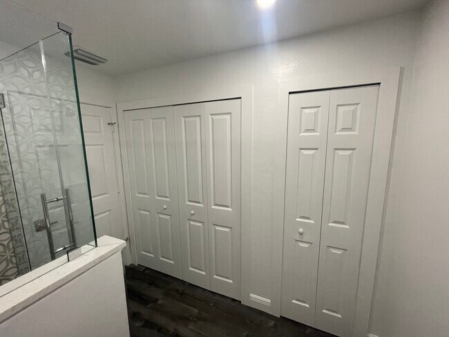 Foto del edificio - 3985 24th Ave SE