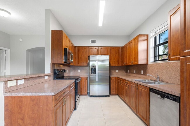 Foto del edificio - 3585 NE 5th St