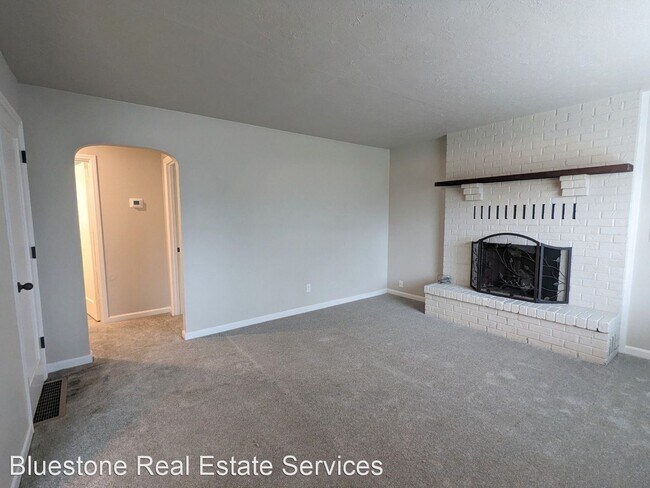 Foto del edificio - 2 br, 1 bath House - 7606 SE Henderson St.