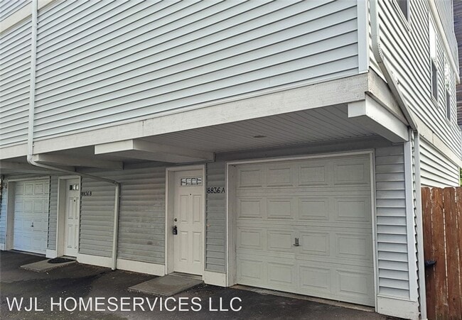 Building Photo - 3 br, 3 bath House - 8836 Stone Ave N Unit A
