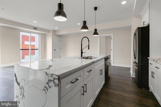 Building Photo - 1868 Frankford Ave