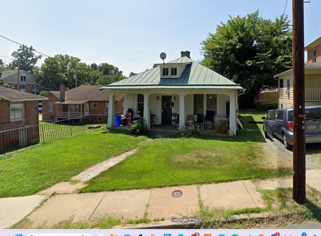 Building Photo - 105 Shamrock Rd
