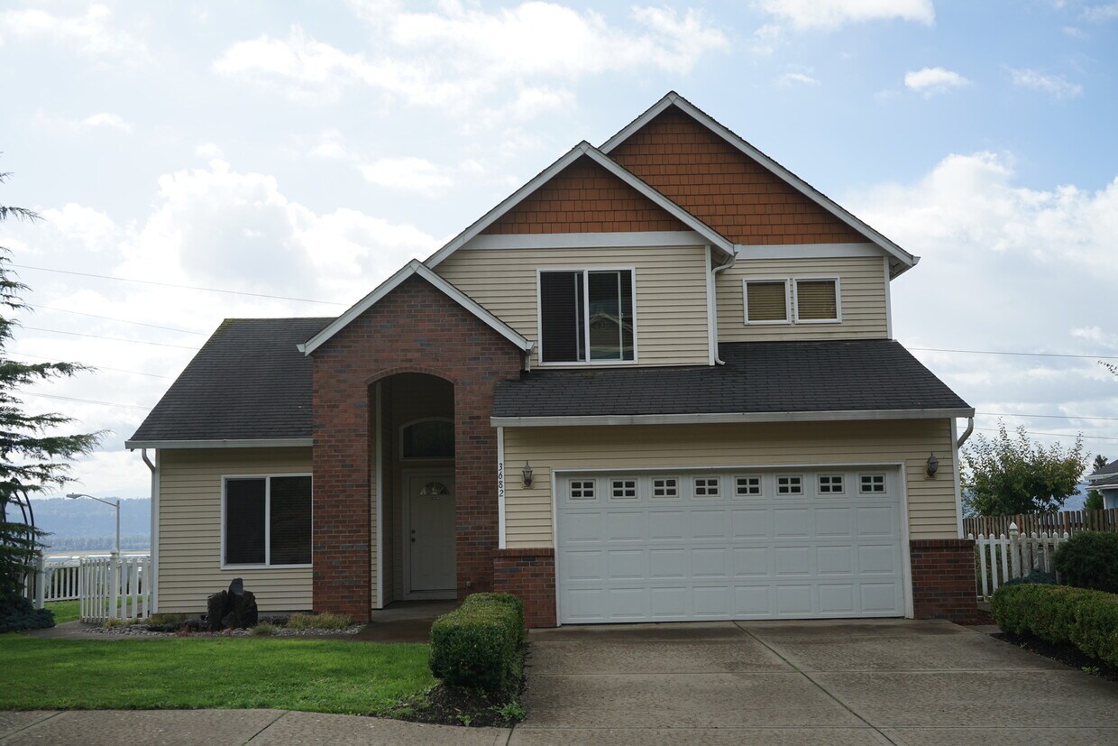 Primary Photo - 3682 Z St