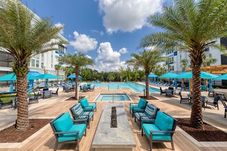 Ciel Luxury Apartments | Jacksonville, FL | Outdoor Fire Pit - Ciel Luxury Apartments