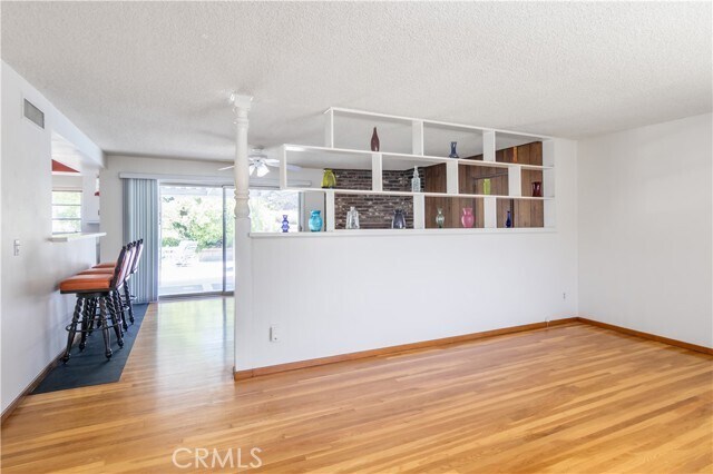 Foto del edificio - 11543 Swinton Ave