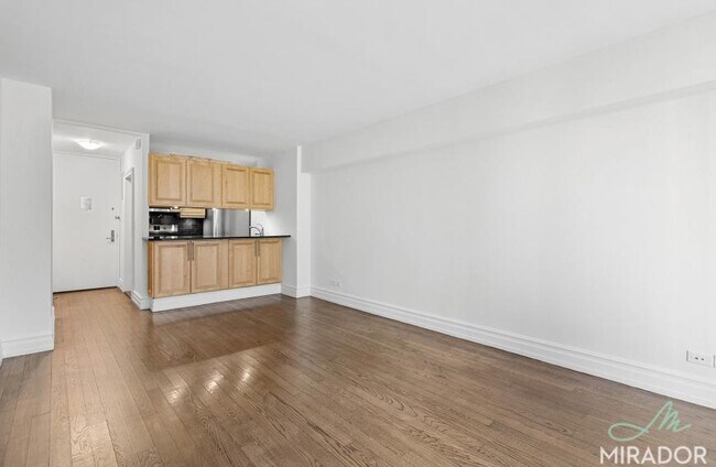 Foto del edificio - 0 bedroom in New York NY 10023