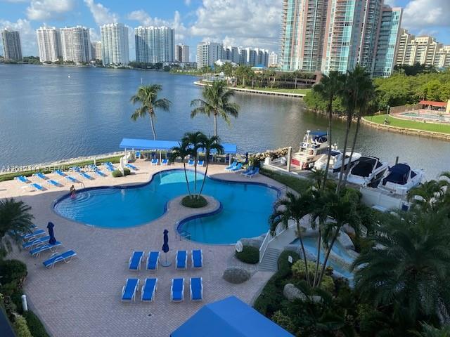 Foto del edificio - 3530 Mystic Pointe Dr