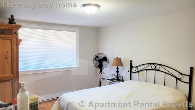 Photo - 134 Summer St Apartment