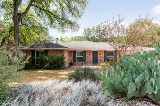 Building Photo - 2624 Barton Hills Dr