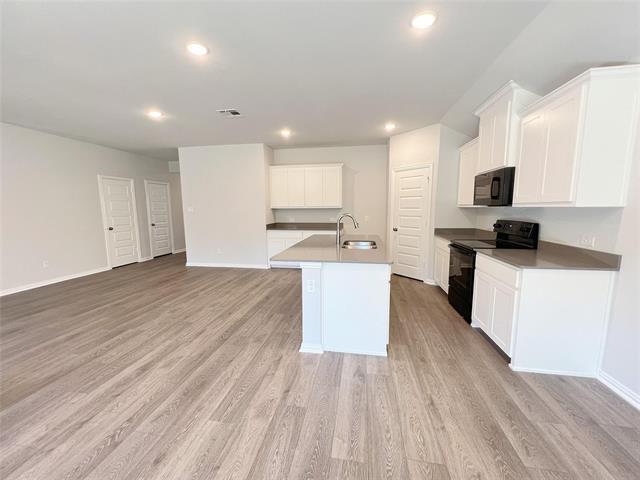 Foto del edificio - 1817 St James Pl Ln