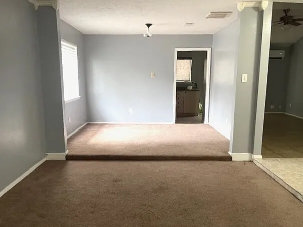 Building Photo - 23107 Summergate Dr