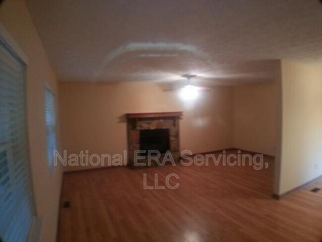 Foto del edificio - 3653 Chestnut Lake Ct