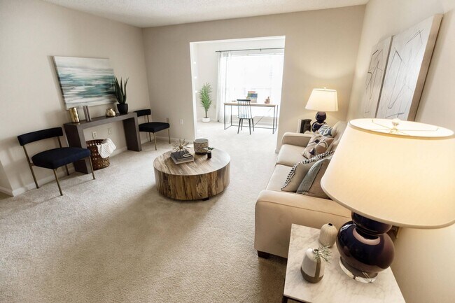 Foto del edificio - Abbotts Creek Apartments