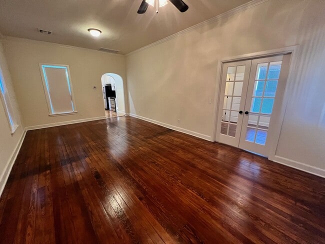 Foto del edificio - 2 bedroom 1 bath house