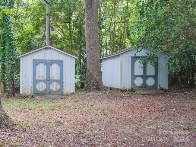 Building Photo - 1123 Lynbrook Dr