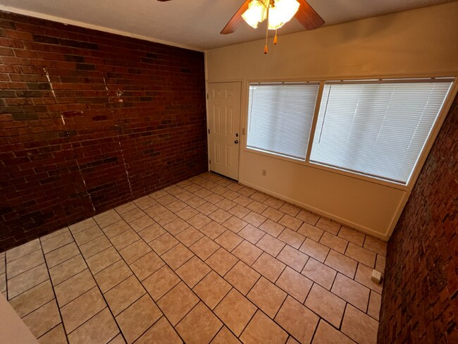 Foto del edificio - 171 Hutton St