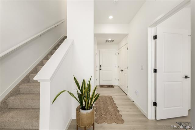 Foto del edificio - 16722 Umatilla St