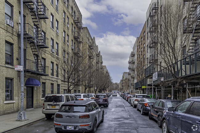 Context - 30 Cooper Street