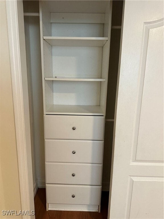 Foto del edificio - 8267 Laurel Lakes Way