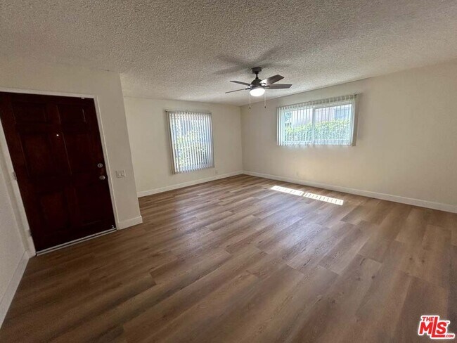 Foto del edificio - 22739 Marlin Pl
