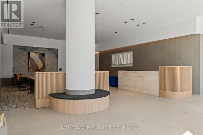 Building Photo - 395 Square One Dr