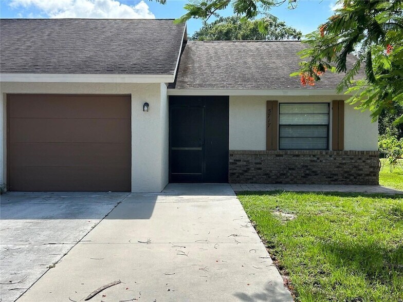Foto principal - 5717 Deer Hollow Trail