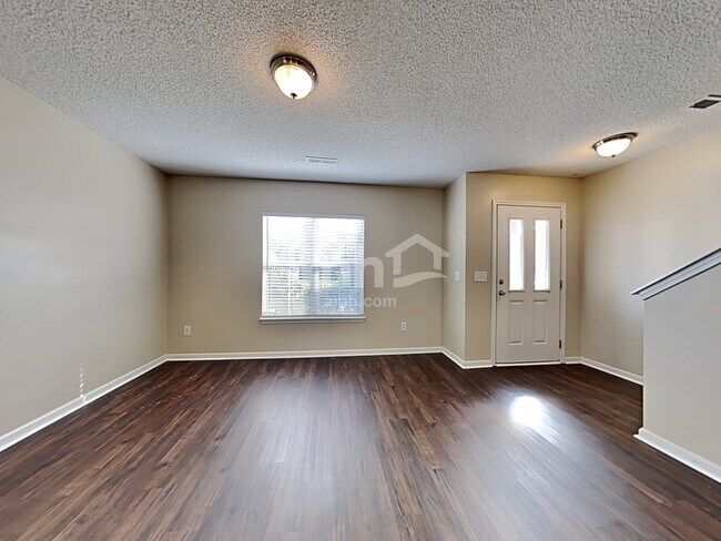 Foto del edificio - 133 Broken Branch Dr