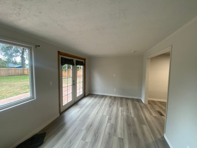 Foto del edificio - Newly renovated Lakewood Gem - Modern Comf...