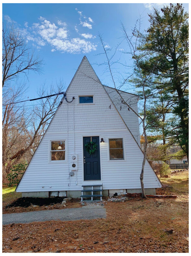 Primary Photo - 38 Old Henniker Rd