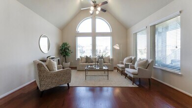 Building Photo - 3818 Venosa Ct
