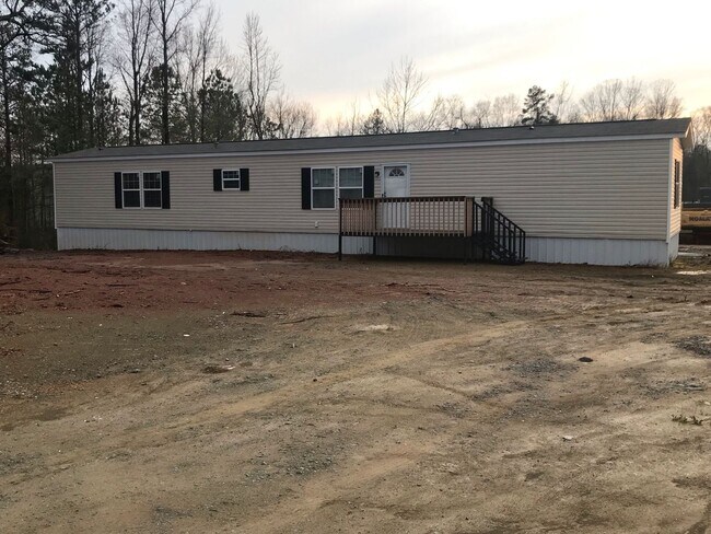 Building Photo - 6580 New Hope Rd