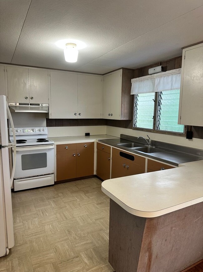Photo - 3 bedroom, 1.5 bath, 1 parking, Liliha House