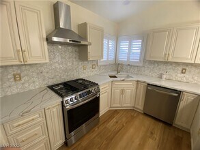 Building Photo - 4016 Angel Face St