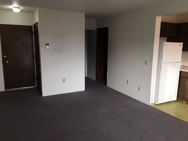 Foto del edificio - 630 NE Maiden Ln