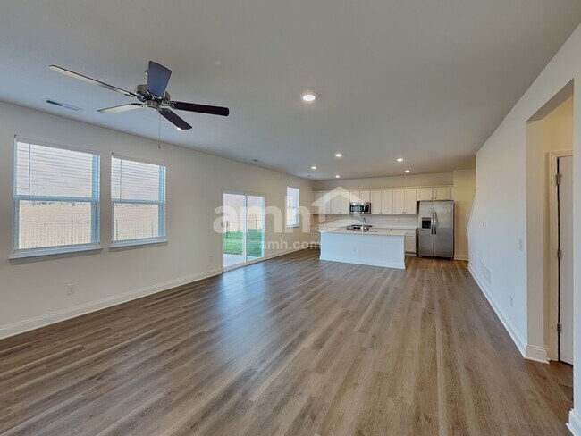 Foto del edificio - 9142 Henley Ave
