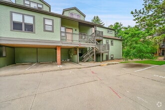 Building Photo - 4990 Meredith Way