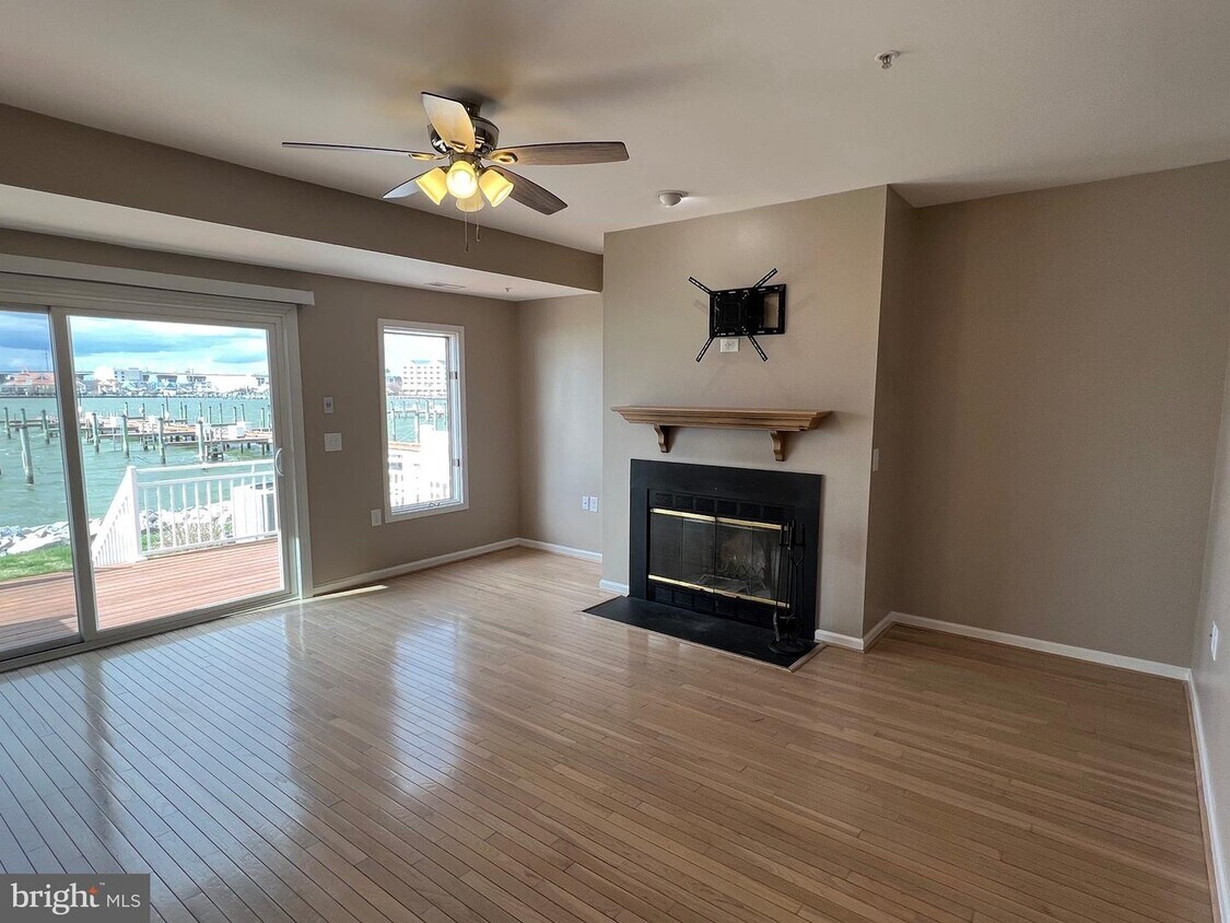 1408 Oyster Cove Dr, Grasonville, MD 21638 Townhome Rentals in