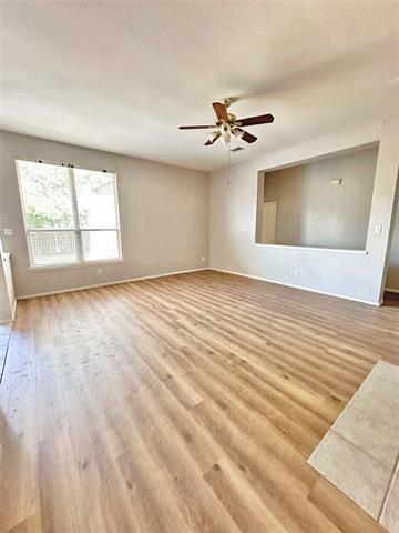 Foto del edificio - 9324 Harrisburg Ln