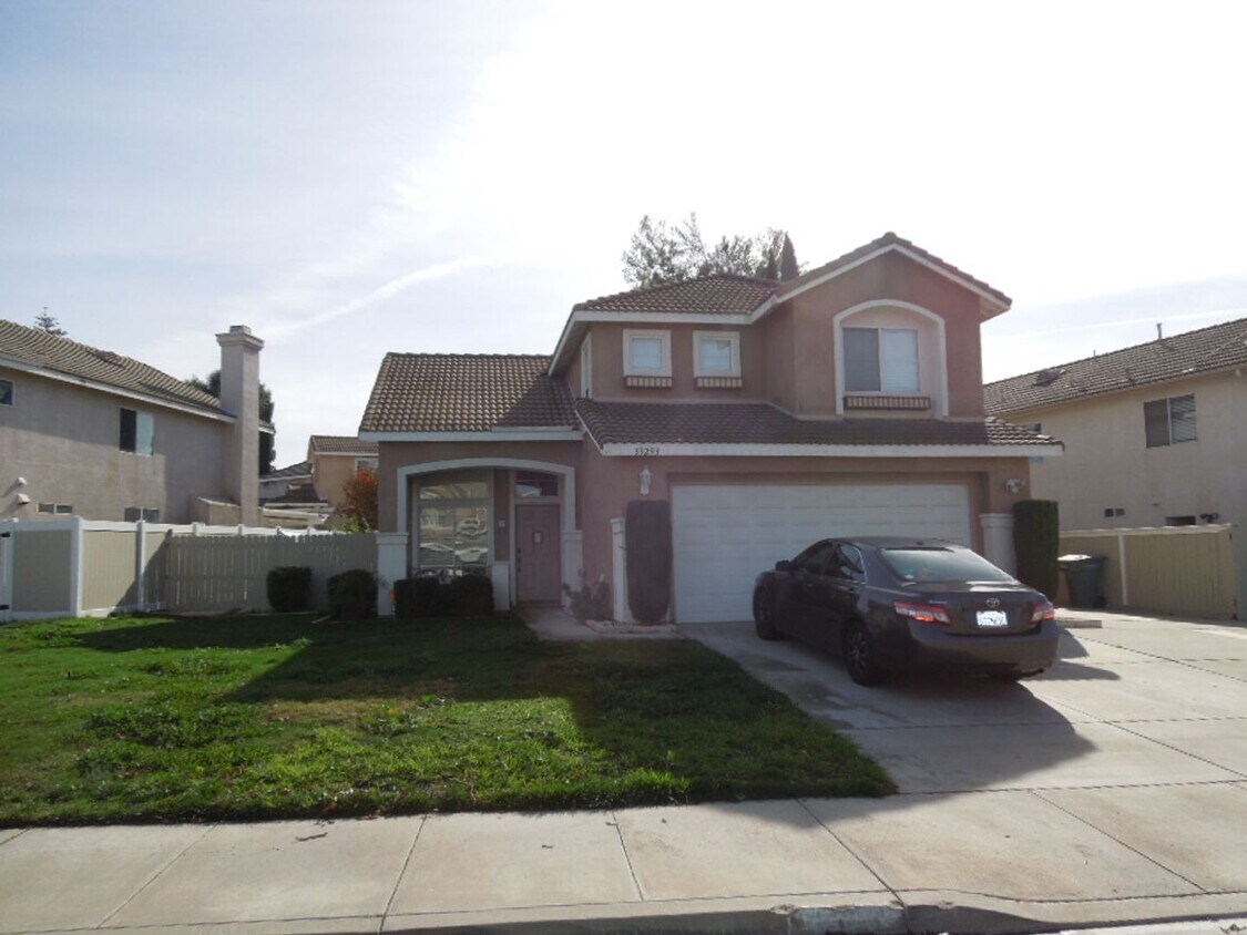 33293 Calle Cantu Temecula, CA 92592 House Rental in Temecula, CA