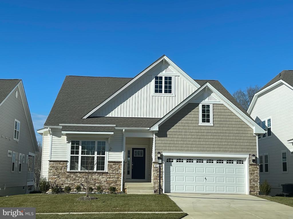 Foto principal - 4174 Charles Dickens Dr