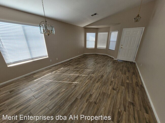 Foto del edificio - 3 br, 2 bath House - 1803 E HAMEL WAY
