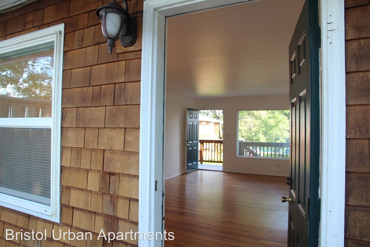 Foto principal - 2920 SE Waverleigh Blvd